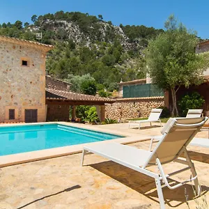 Fabulous Rural House With Views To The Mountains With Swimming Pool Caimari
